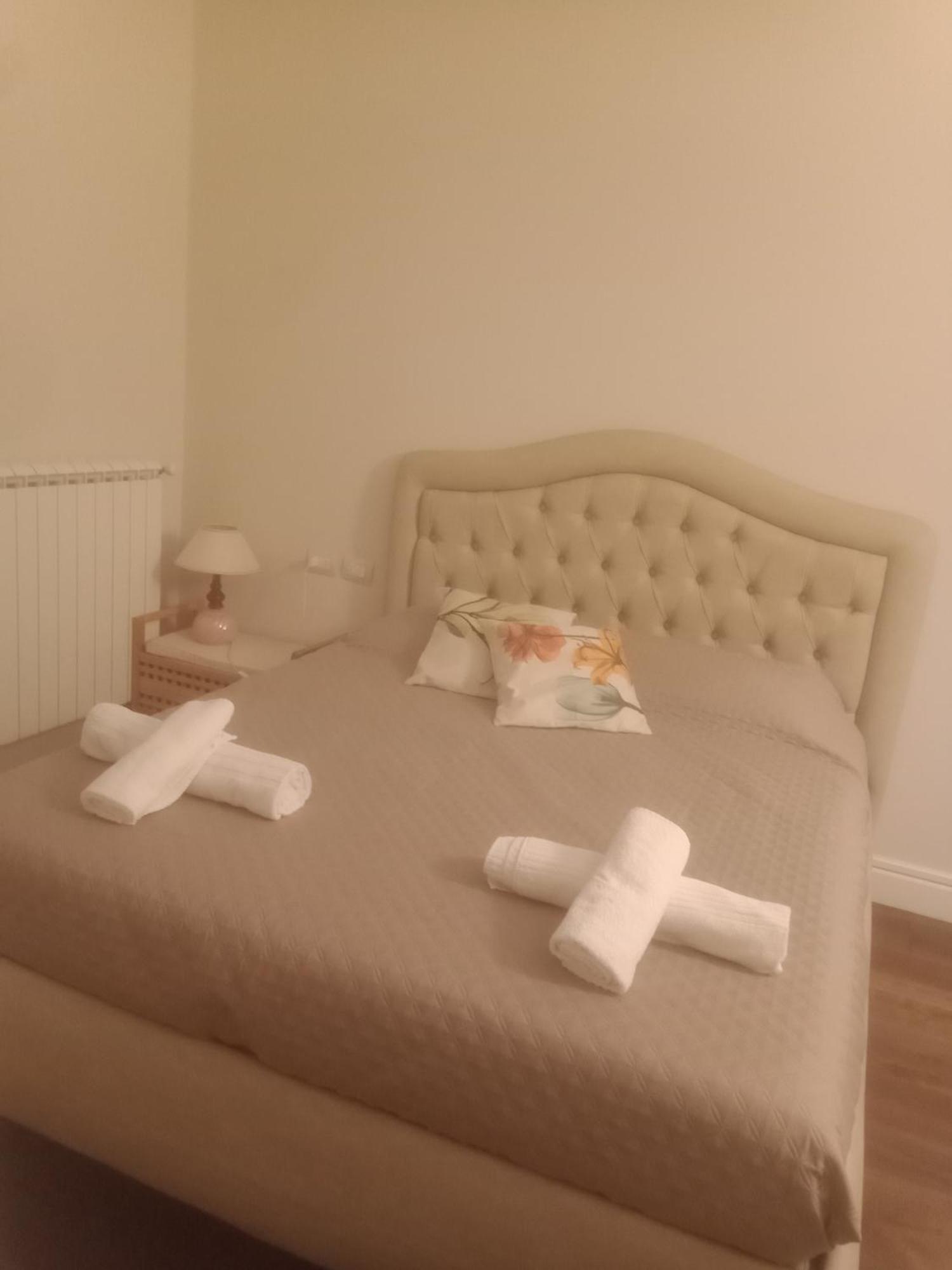 Bercos Deluxe Apartamento Prato  Exterior foto